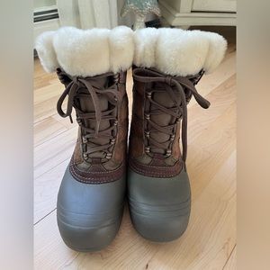 Columbia Sierra winter boots
